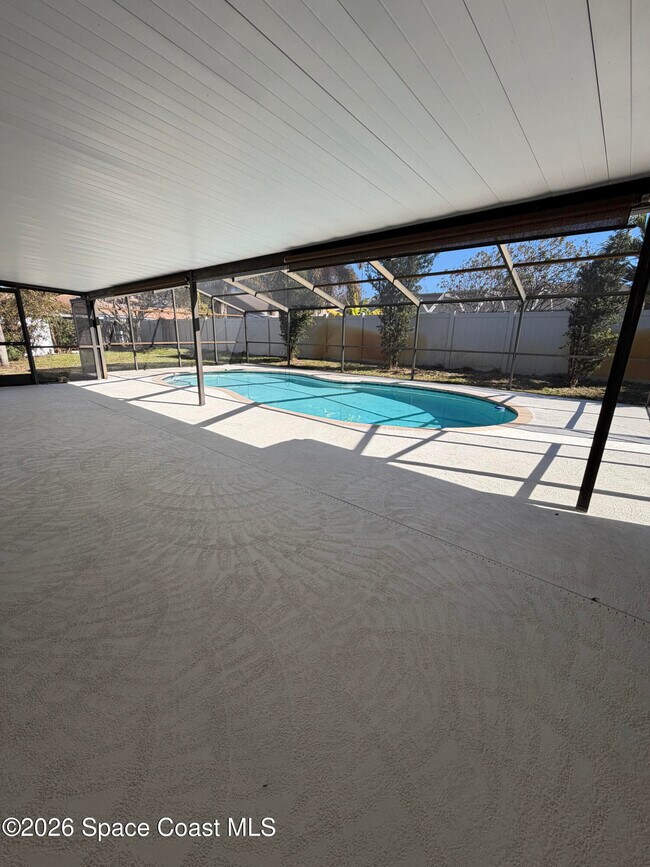 Building Photo - 845 Juniper Cir