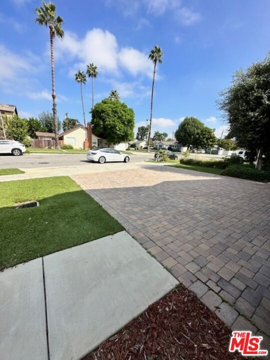 Building Photo - 17032 Cantlay St