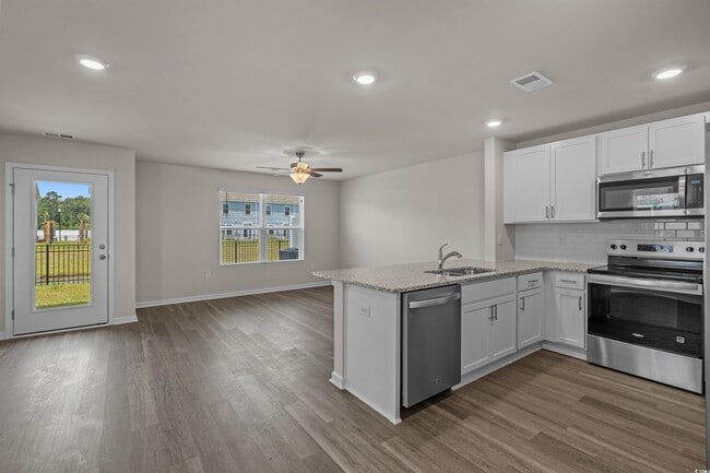 Building Photo - 344 Bayou Loop