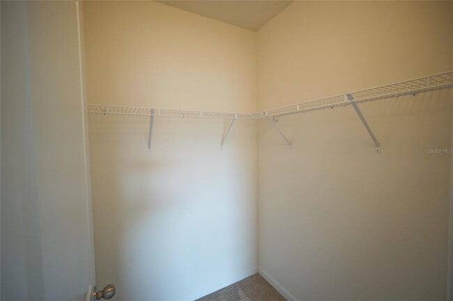 Building Photo - 6911 Breezy Palm Dr