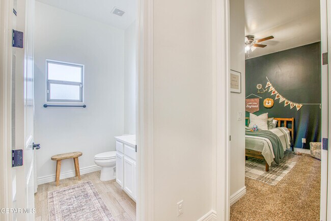 Building Photo - 13409 Carterton Ave