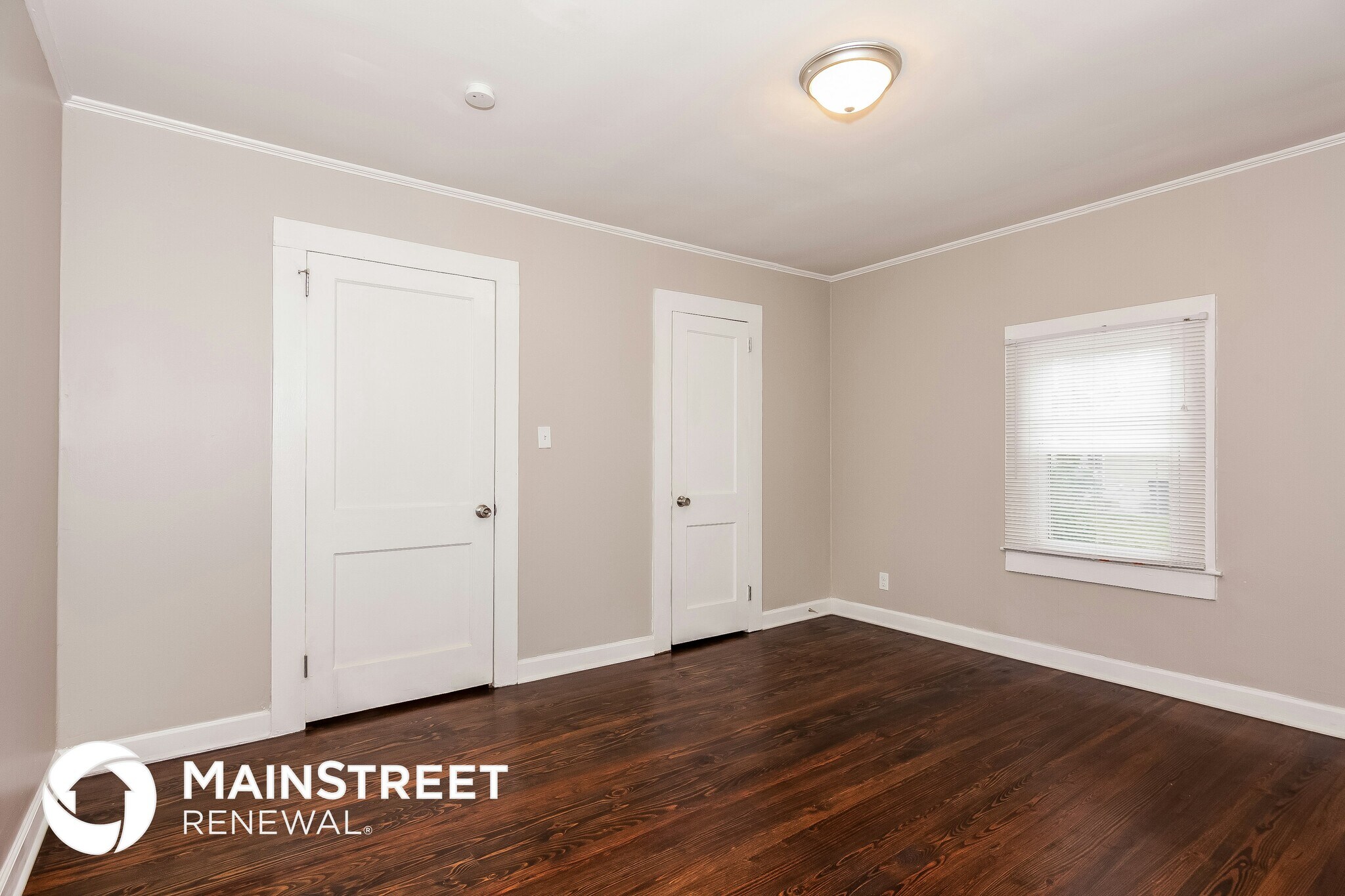 Building Photo - 2558 Hemphill St