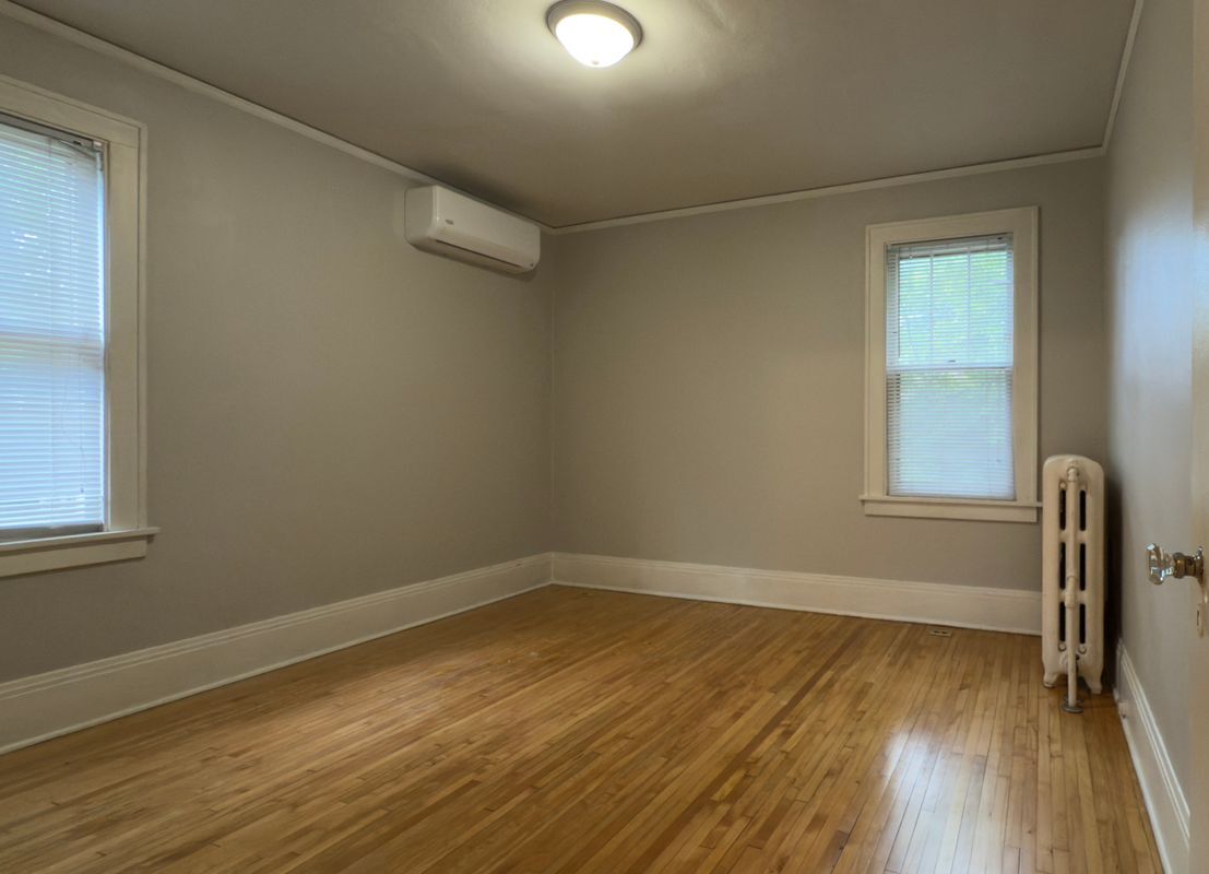 Building Photo - 1439 St Clair Ave