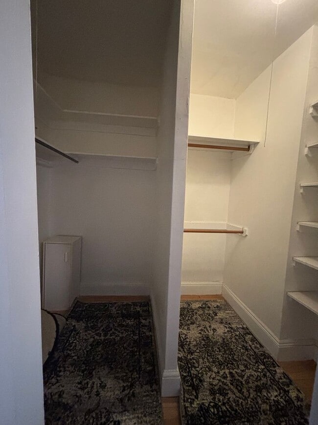 Building Photo - Vintage Beauty, Modern Living – Historic Condo Awaits!