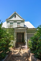 Building Photo - 207 E Avenue 31