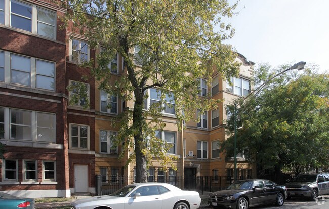Primary Photo - 4737-4739 S Ingleside Ave