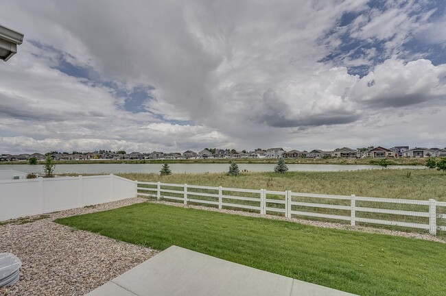 Building Photo - Stunning 5-Bedroom Home with Lake Views in...