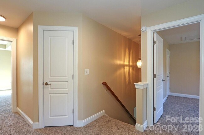 Building Photo - 10122 Victoria Blake Dr