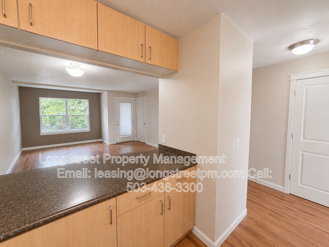 Building Photo - 20 SE 172nd Ave