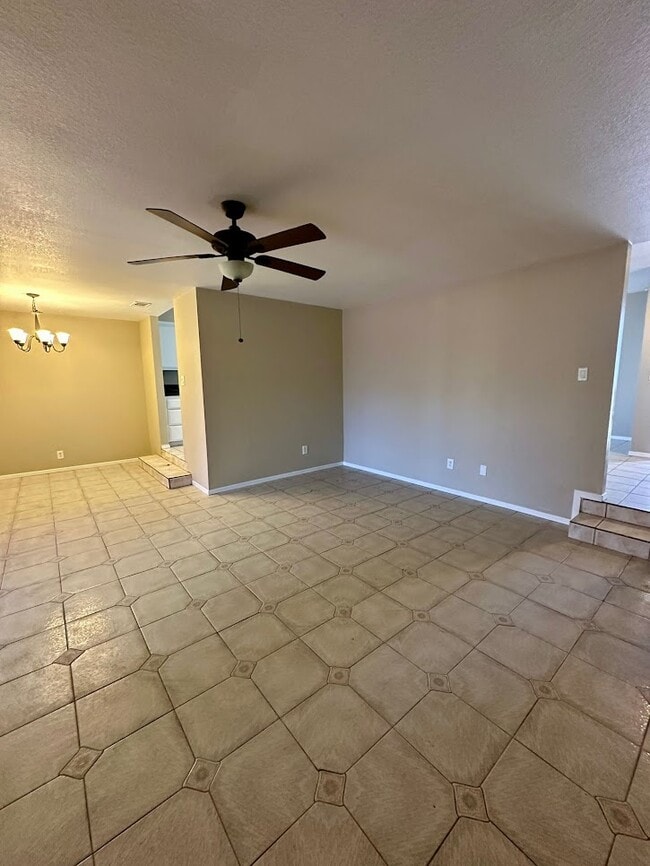 Building Photo - 10856 11th Ave