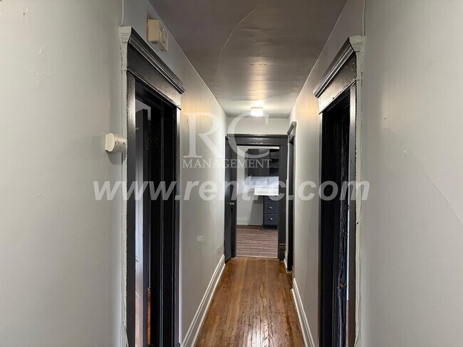 Building Photo - 1602-2 Main-