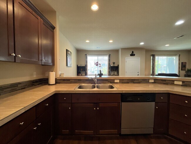 Building Photo - Stunning 4 Bedroom + Loft Bethany Home with Open Layout, Stainless Steel Kitchen, Two Car Garage ...