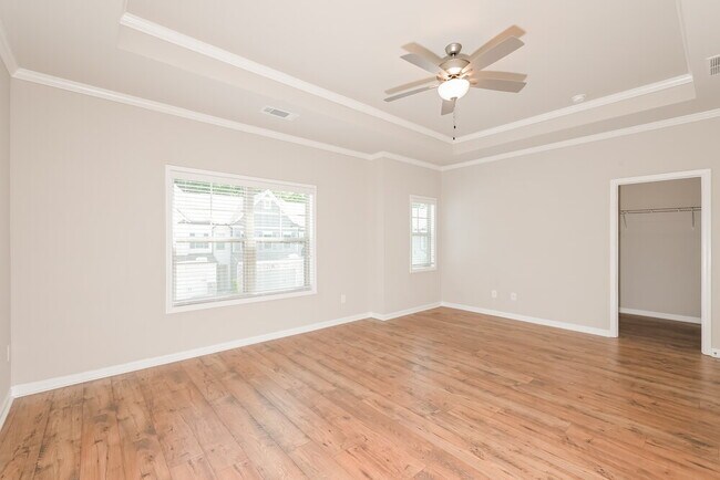 Building Photo - 1200 Spring Marsh Ct NE