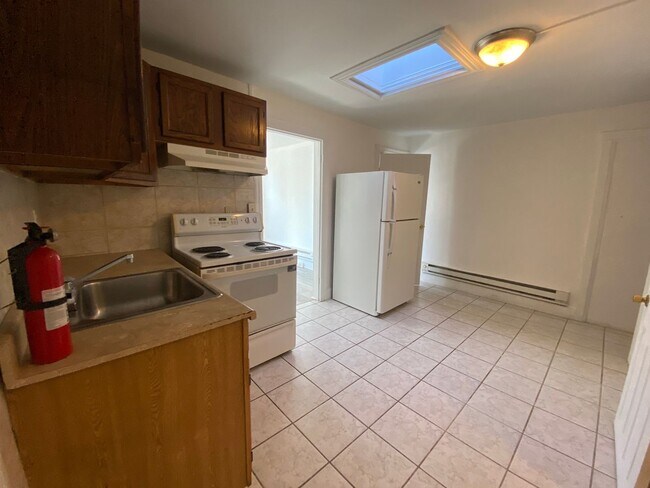 Building Photo - 725 Washington St