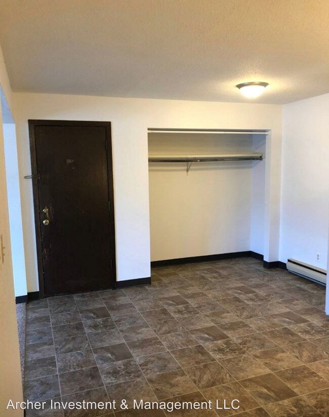 Building Photo - 210 Gateway Dr NW
