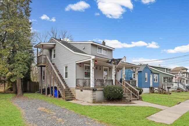 Building Photo - 139 Leona Ave