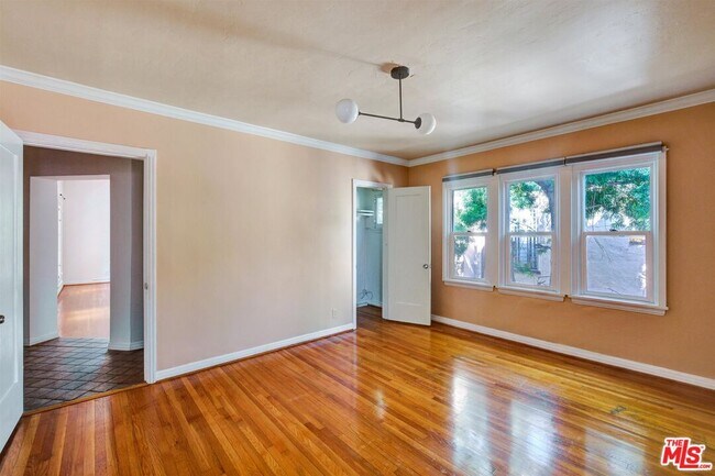 Building Photo - 458 Smithwood Dr