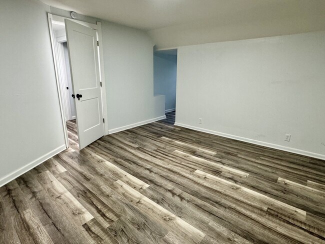 Building Photo - 1126 N Morrison St