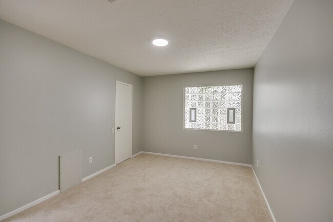 Building Photo - 923 Cranberry Hill Ct