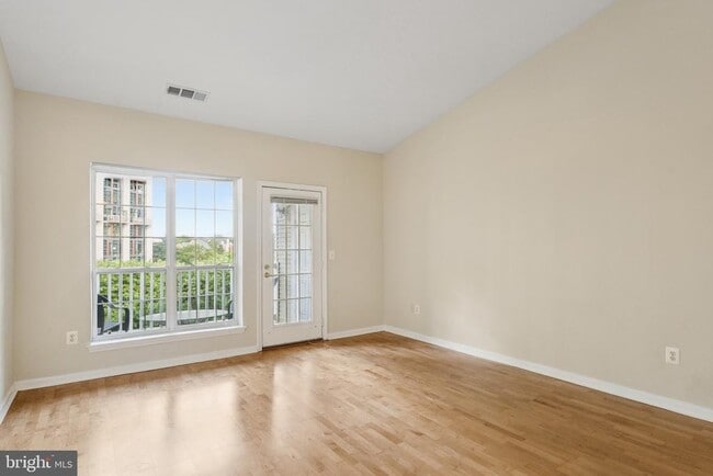 Building Photo - 4551 Strutfield Ln