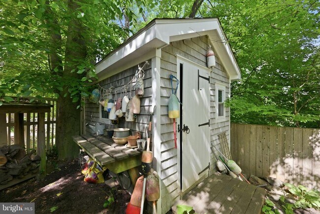 Building Photo - 2800 Greenvale St