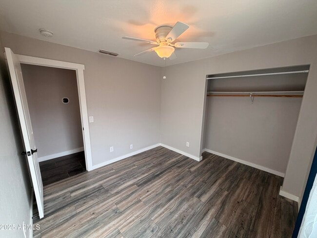 Building Photo - 8461 W Audrey Ln