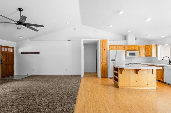 Building Photo - Northeast 3 BR - 2 BA Single-level Home w/ large Backyard
