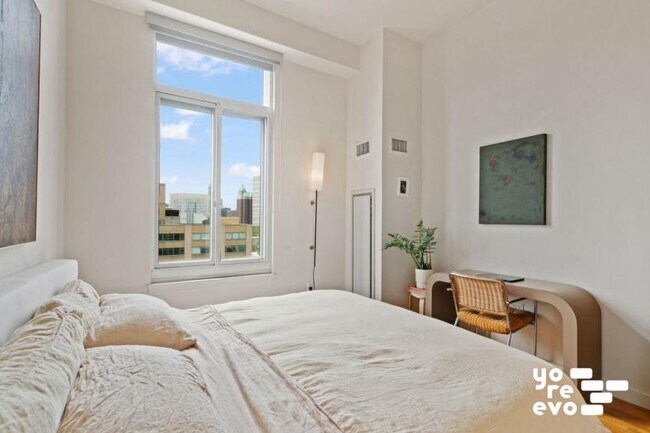 Building Photo - 1 bedroom in BROOKLYN NY 11201