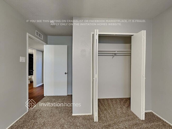 Building Photo - 5313 Marsh Dr