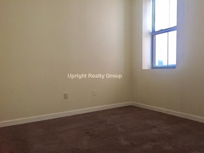 Building Photo - 71-73 Washington St. Unit 204J