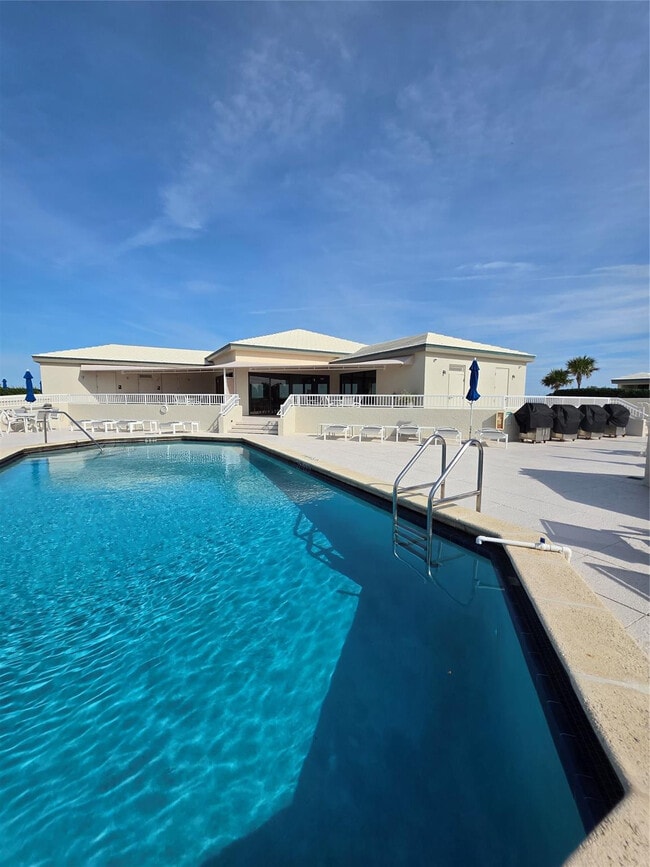 Building Photo - 5550 N Ocean Dr