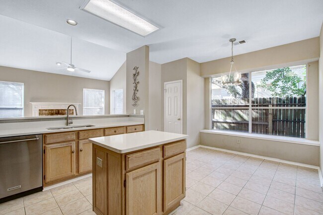 Building Photo - ***APPLICATION CURRENTLY UNDER REVIEW***Gated Lost Oaks Home with Private Pool & First-Floor Prim...