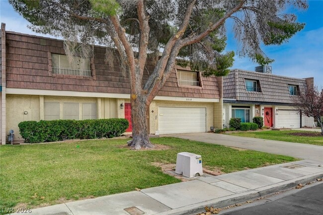 Building Photo - 3518 Blackstone St