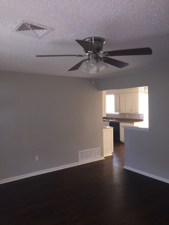 Building Photo - 4729 Spiva Drive, Del City, OK, USA