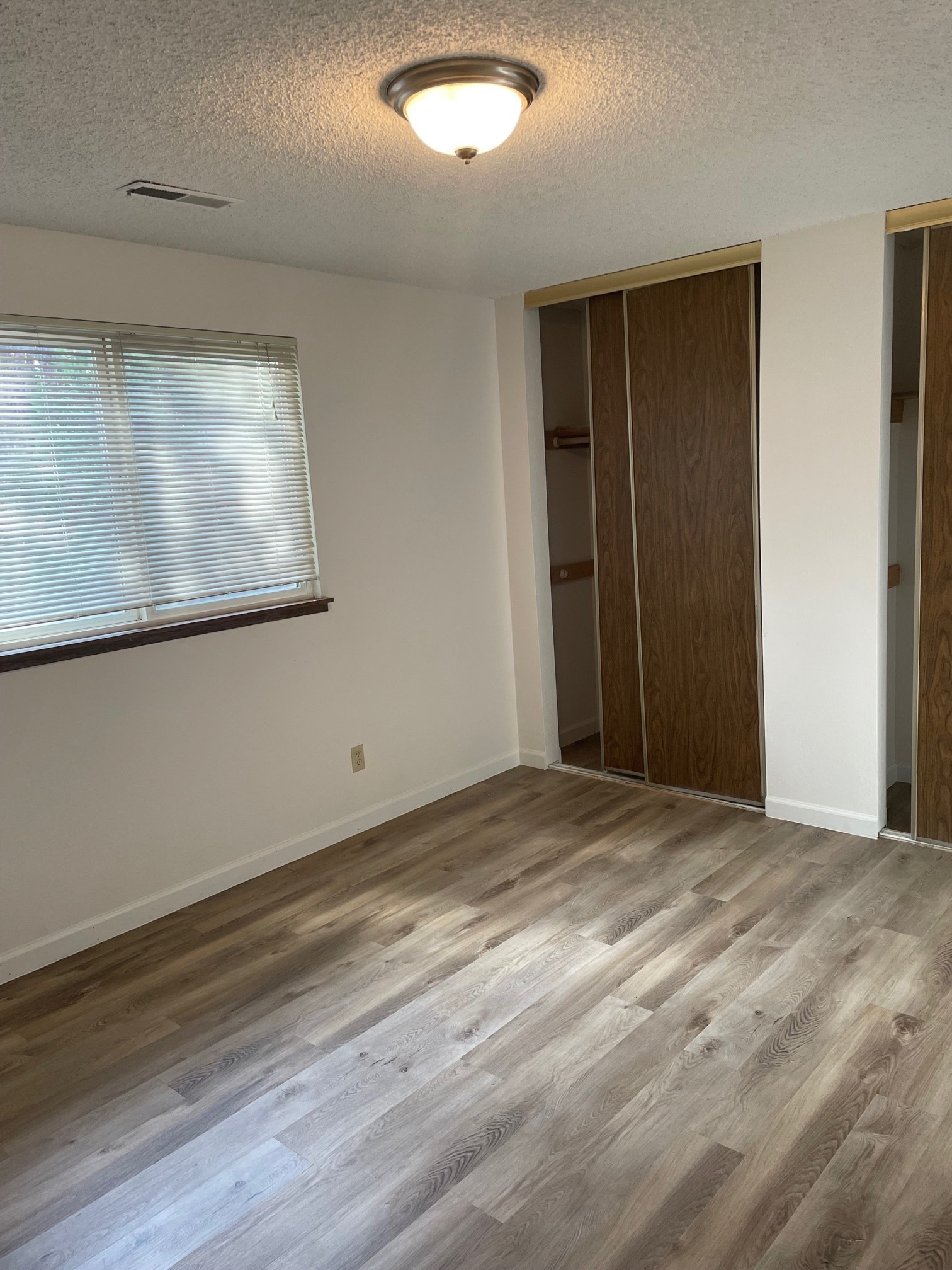 Bed 1 - 418 S Quillan Plz