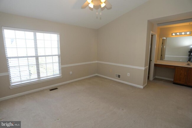 Building Photo - 214 Kirbys Landing Ct