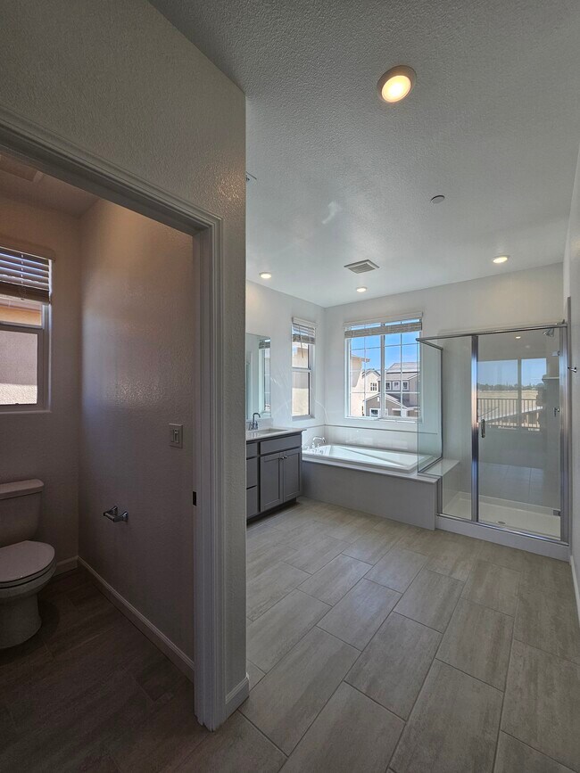 Building Photo - 7430 Chadbourne Wy