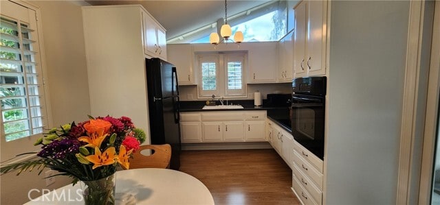 Building Photo - 694 Avenida Sevilla