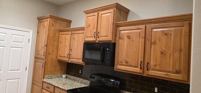 Building Photo - 14575 W Mountain View Blvd