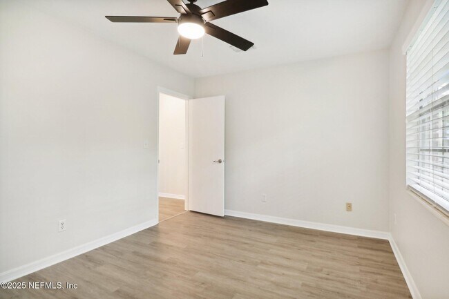 Building Photo - 1846 Mallory St