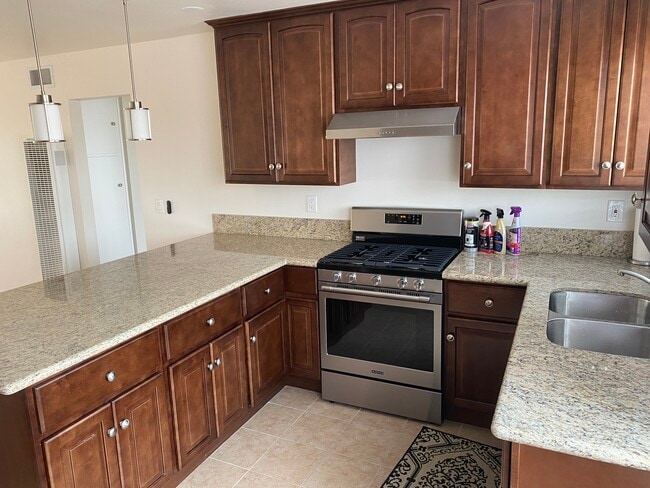 Building Photo - 3838 Chamoune Ave