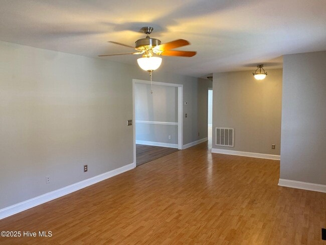 Building Photo - 1149 Stone Creek Dr