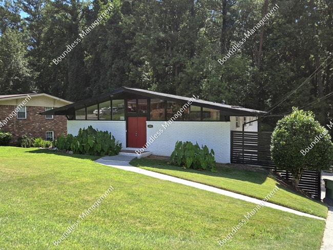 Primary Photo - 2493 Sunridge Ave SE