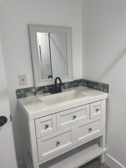 Building Photo - 12317 Leland Ave