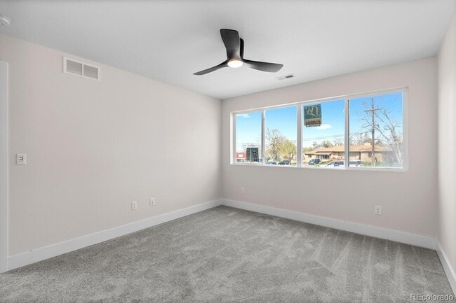 Building Photo - 2233 Kipling St