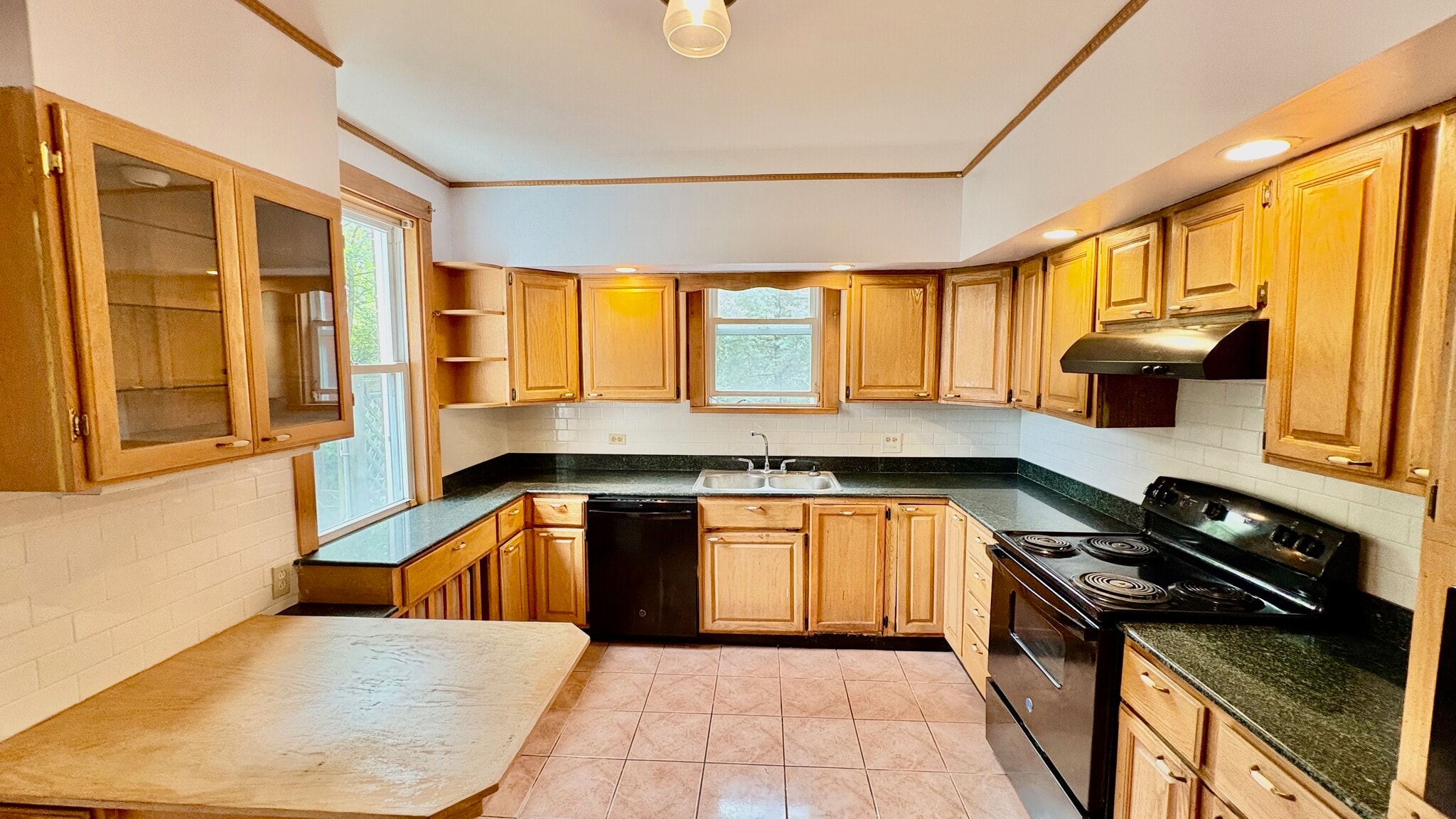 Building Photo - 6345 Morrowfield Ave