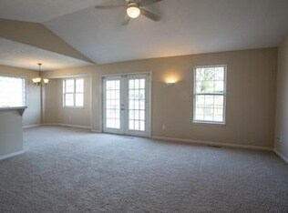Building Photo - Charming 3 Bedroom 2 Bath Ranch in Willard Schools-