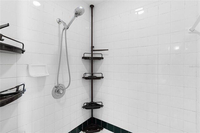 Building Photo - 40045 Palm St