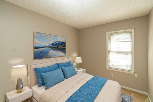 Building Photo - 461 Averill Ave