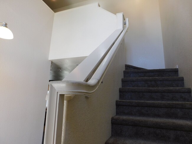 Building Photo - Duplex in Fruita
